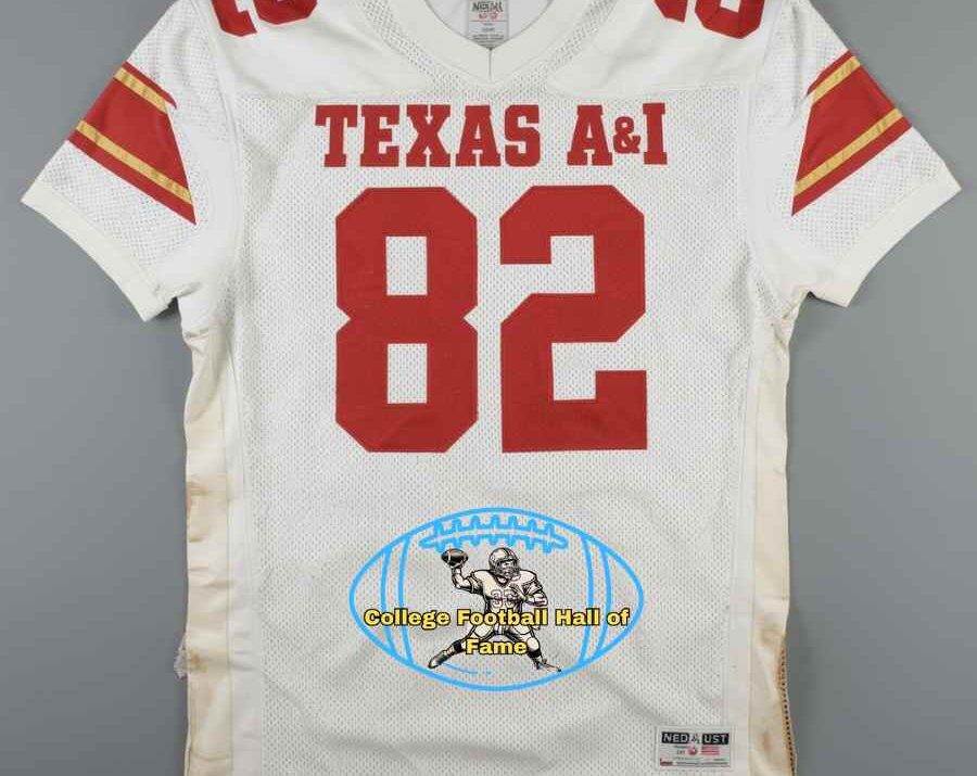 Dwayne Nix, The All-American Javelina Who Became a Marine Colonel