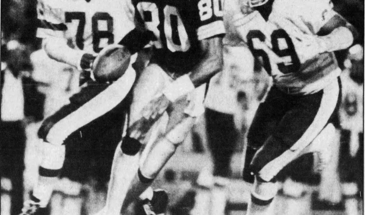 Lynn Dickey vs Joe Theismann 1983 MNF Shootout